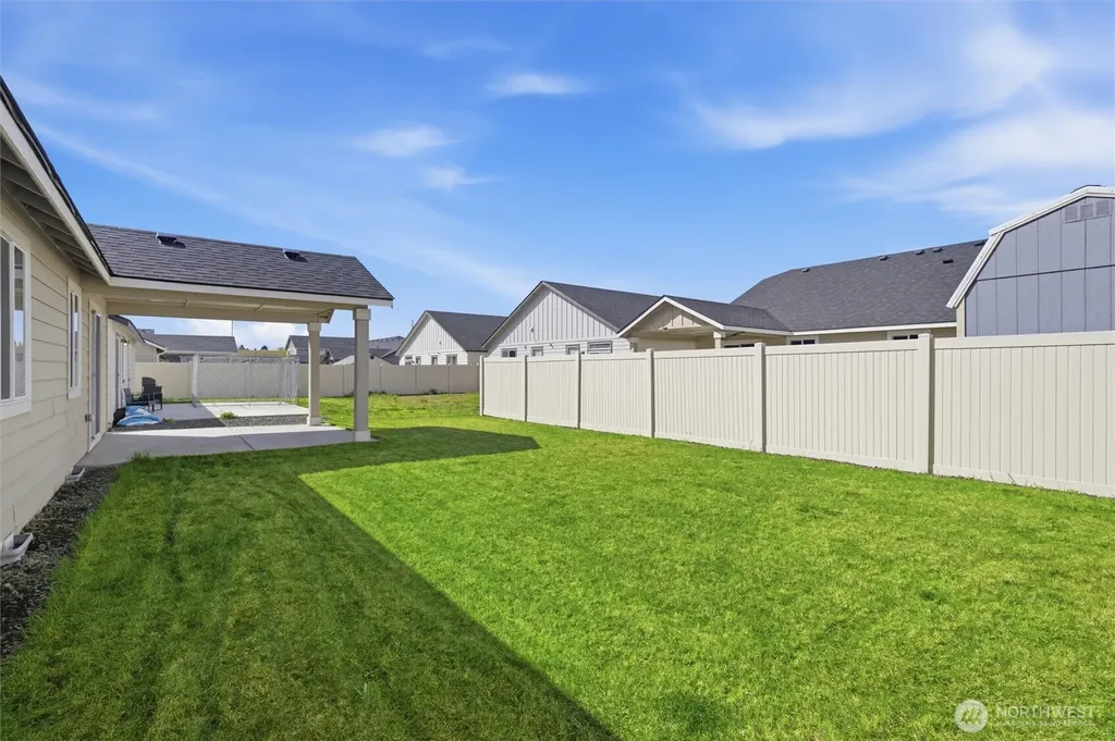1032 W Sequoia Road Moses Lake WA 98837