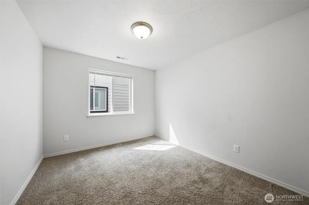 1032 W Sequoia Road Moses Lake WA 98837