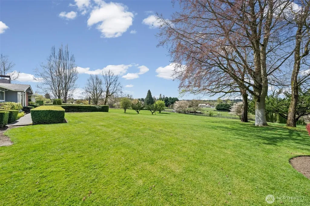 37627 165th Avenue SE Auburn WA 98092