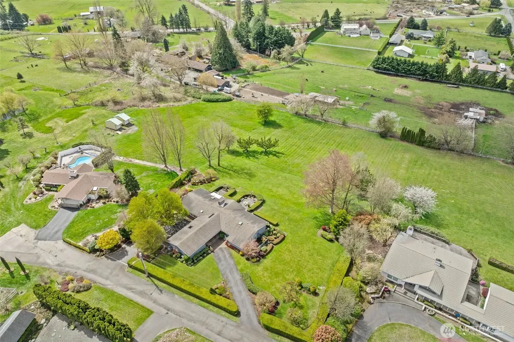 37627 165th Avenue SE Auburn WA 98092