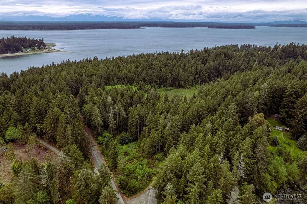 811 Herron Road NW Lakebay WA 98349