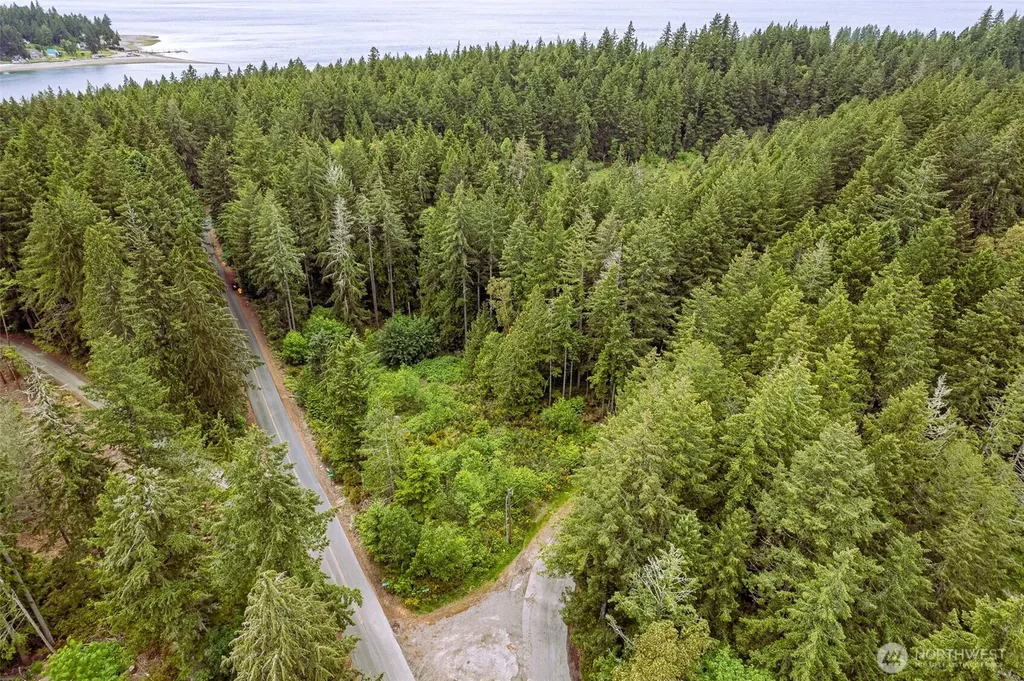 811 Herron Road NW Lakebay WA 98349
