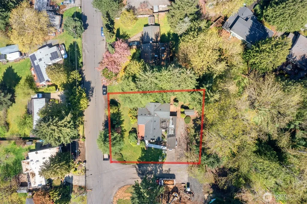 12604 109th Place Kirkland WA 98033