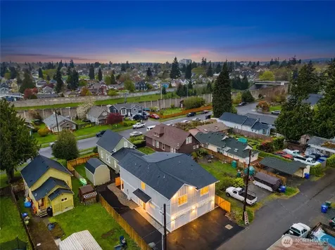 2417 Harrison Avenue Everett WA 98201