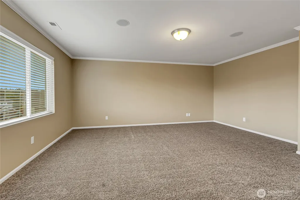 6702 Udall Place SE Auburn WA 98092
