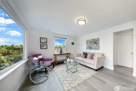 2517 E Pike Street Seattle WA 98122