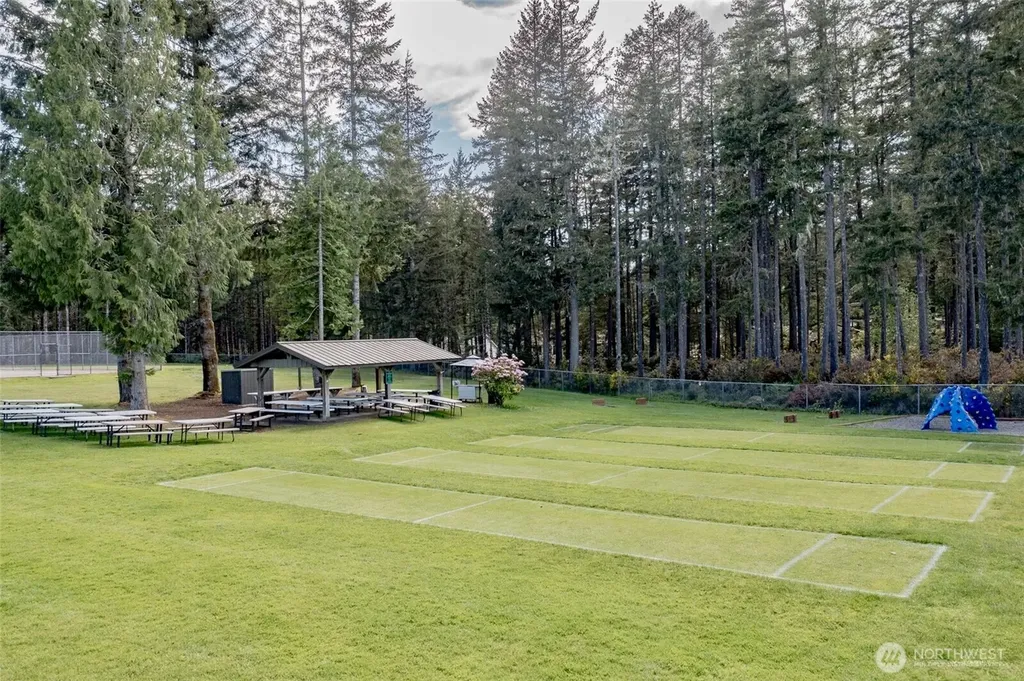 18 E Flaggwood Court Union WA 98592