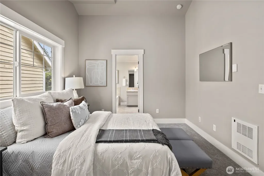 5015 8th Avenue NW Seattle WA 98107