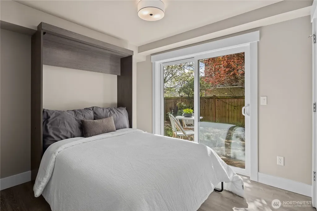 5015 8th Avenue NW Seattle WA 98107