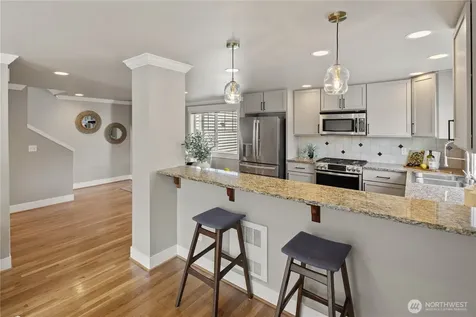 5015 8th Avenue NW Seattle WA 98107
