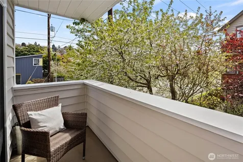 5015 8th Avenue NW Seattle WA 98107