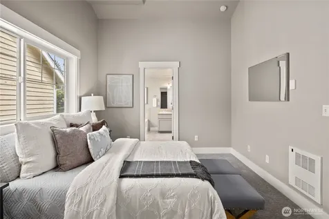5015 8th Avenue NW Seattle WA 98107