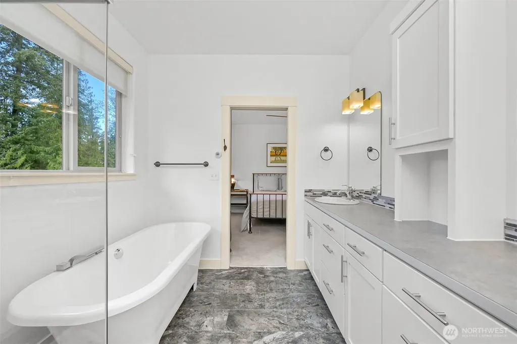 1167 Creekwood Lane Bellingham WA 98229