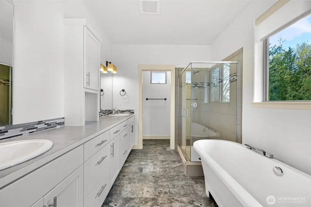 1167 Creekwood Lane Bellingham WA 98229