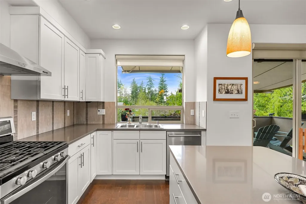 1167 Creekwood Lane Bellingham WA 98229