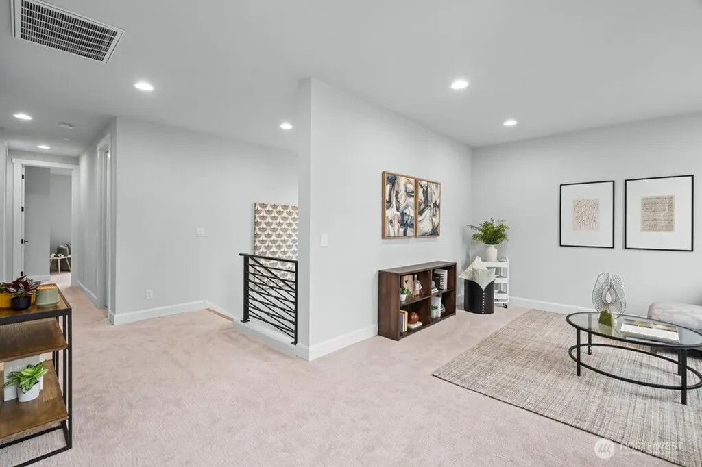 19557 15th Avenue NW Shoreline WA 98177