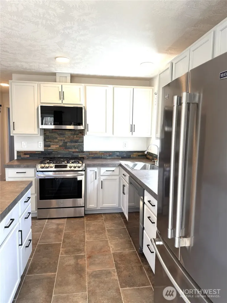 811 346th Place Ocean Park WA 98640