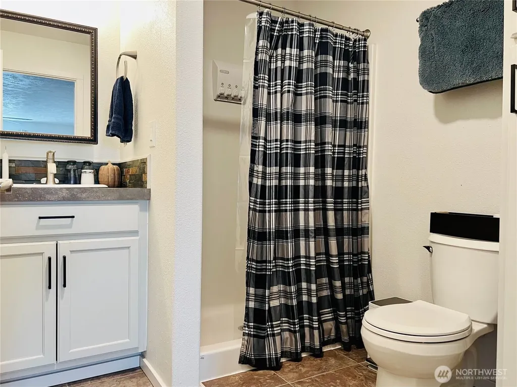 811 346th Place Ocean Park WA 98640