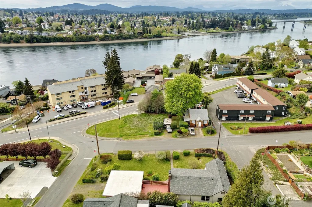 1408 Winfield Avenue Bremerton WA 98310
