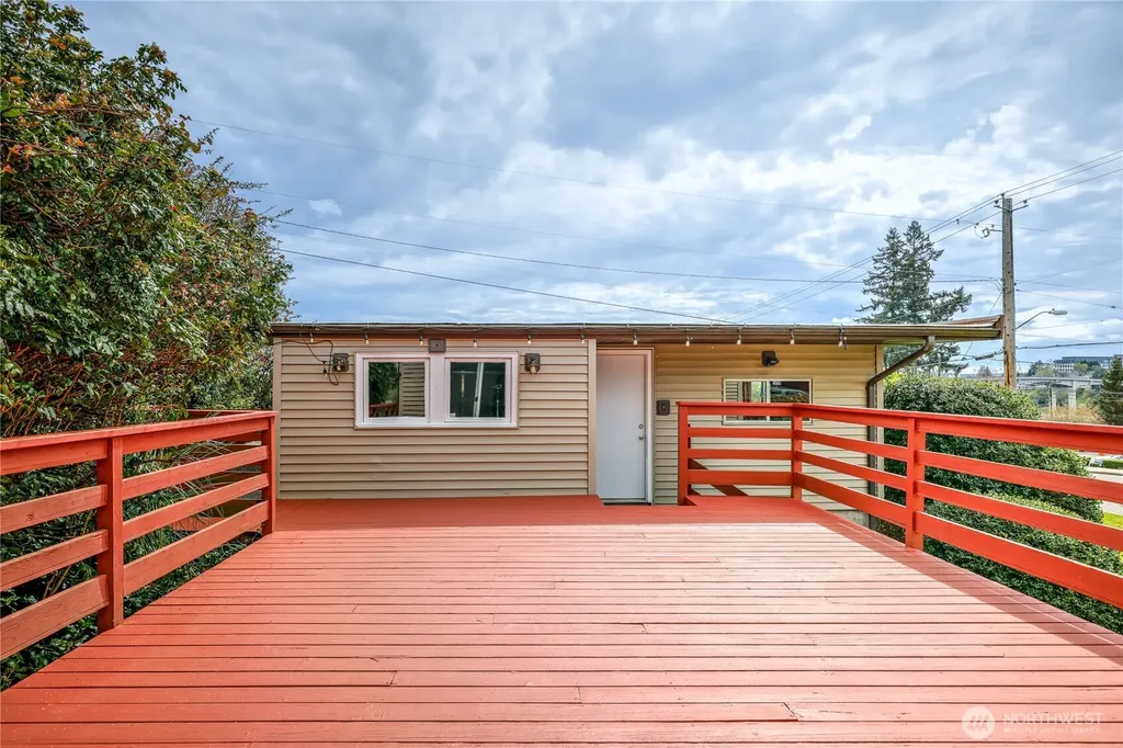 1408 Winfield Avenue Bremerton WA 98310