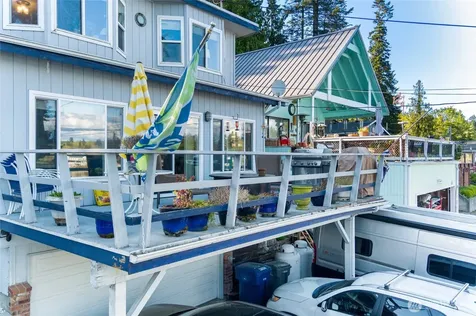 7430 Hermosa Beach Road Tulalip WA 98271