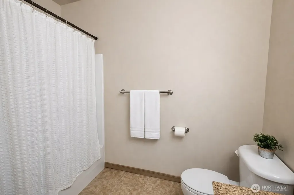 1747 Sunshine Avenue West Richland WA 99353