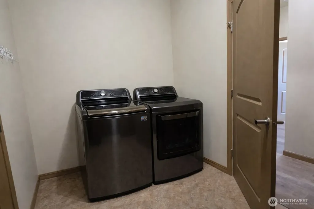 1747 Sunshine Avenue West Richland WA 99353