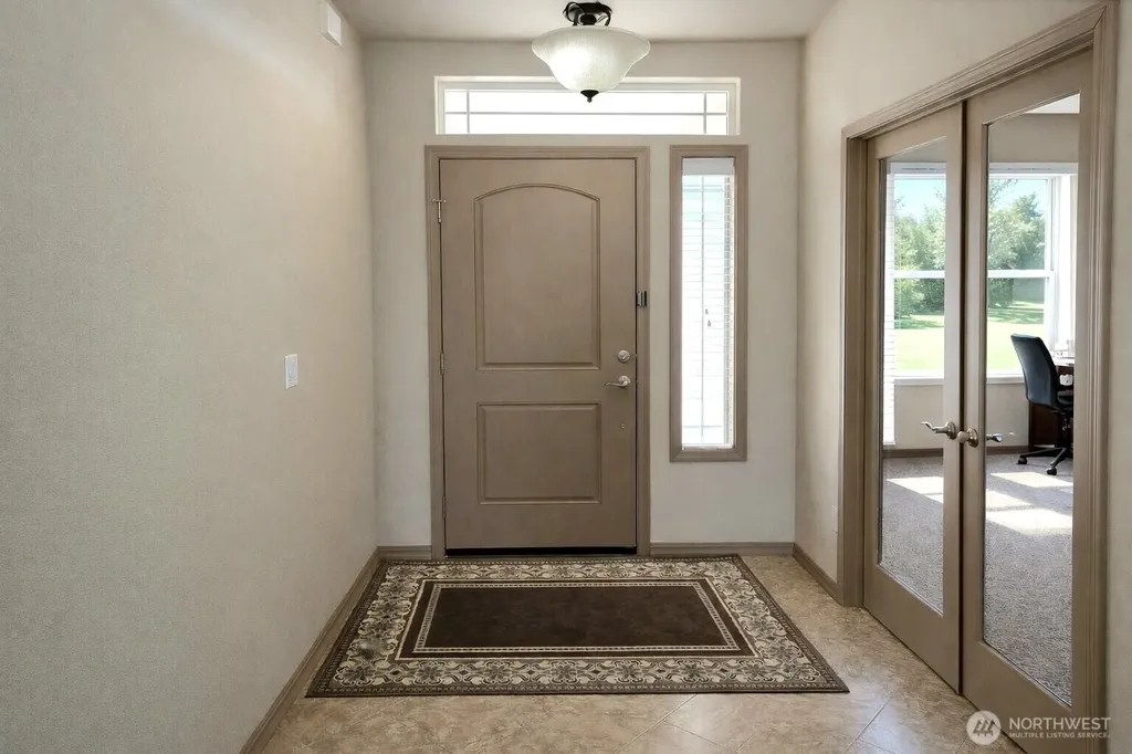 1747 Sunshine Avenue West Richland WA 99353