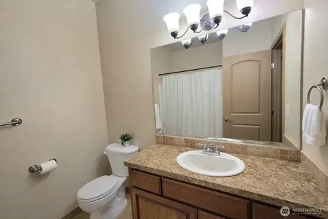 1747 Sunshine Avenue West Richland WA 99353