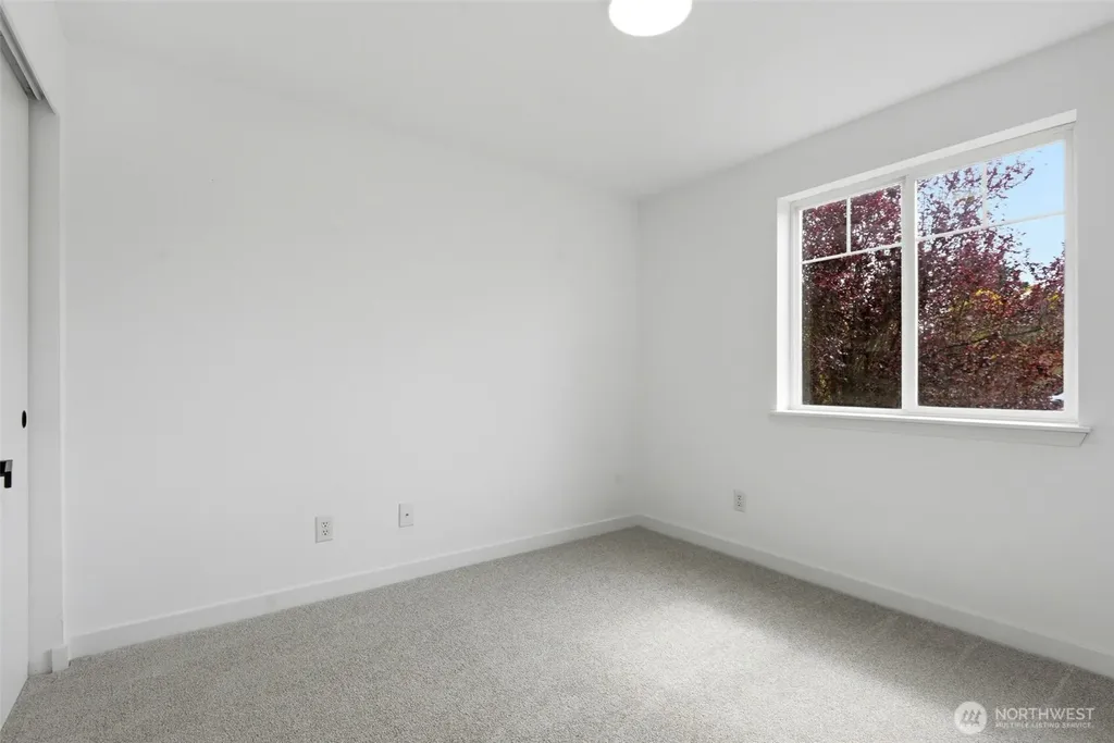 4604 20th Way NE Olympia WA 98516