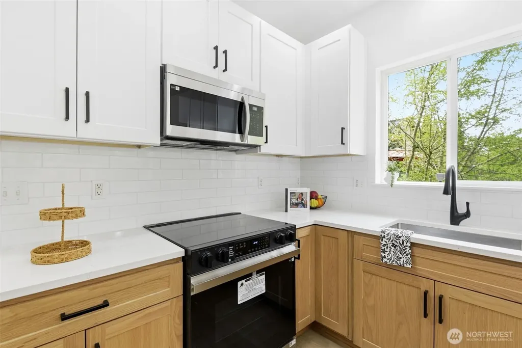 4604 20th Way NE Olympia WA 98516