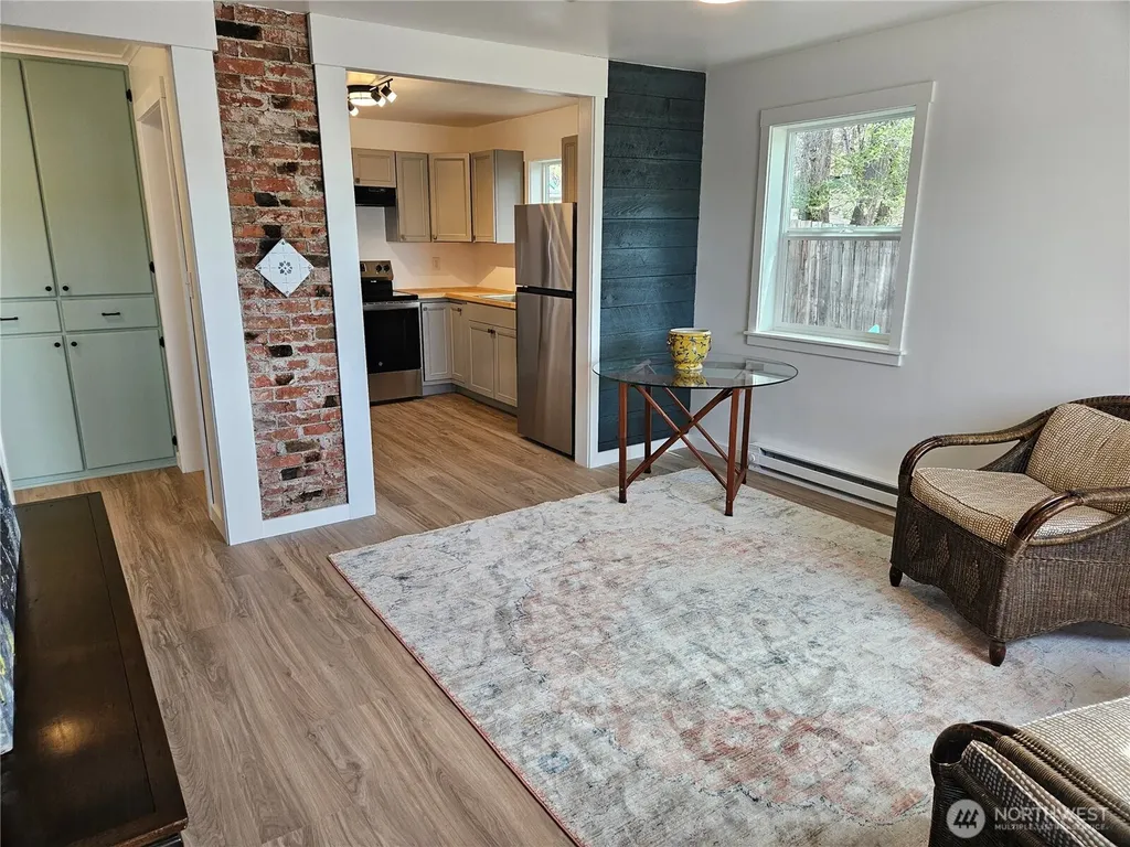 108 W 3rd Street Lind WA 99341
