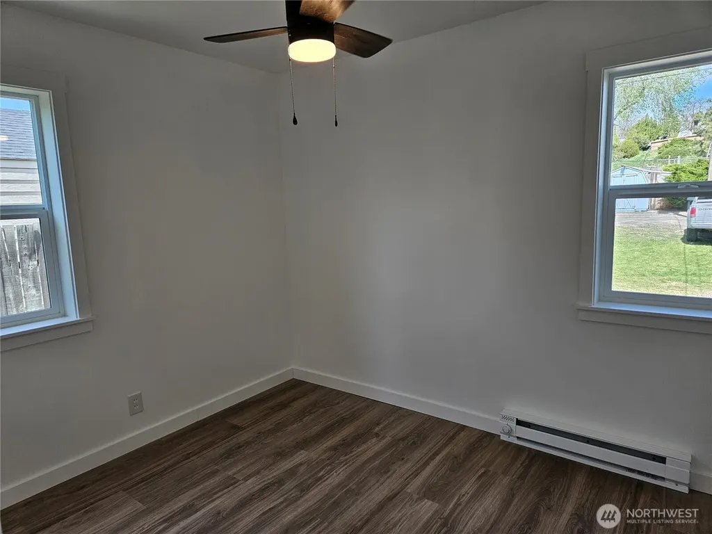 108 W 3rd Street Lind WA 99341
