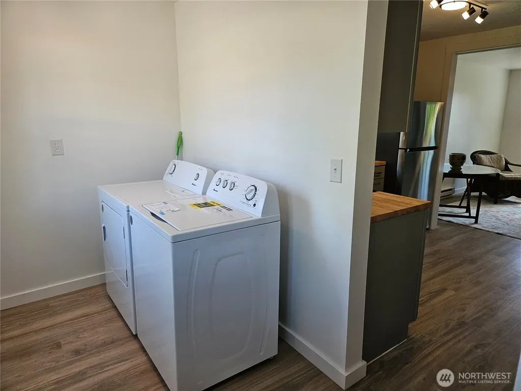 108 W 3rd Street Lind WA 99341