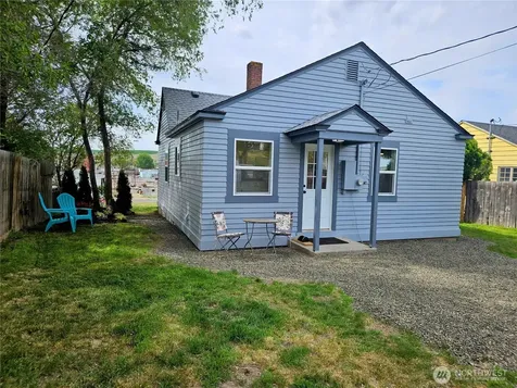 108 W 3rd Street Lind WA 99341
