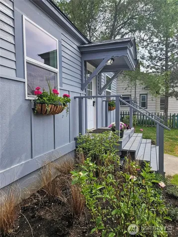 108 W 3rd Street Lind WA 99341