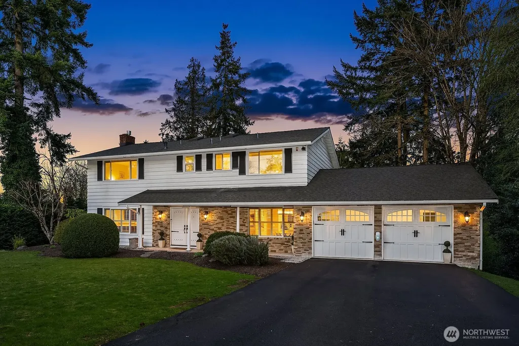 2650 79th Avenue NE Medina WA 98039