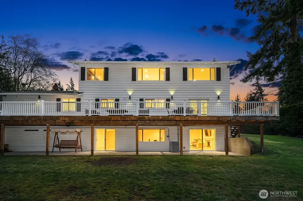 2650 79th Avenue NE Medina WA 98039