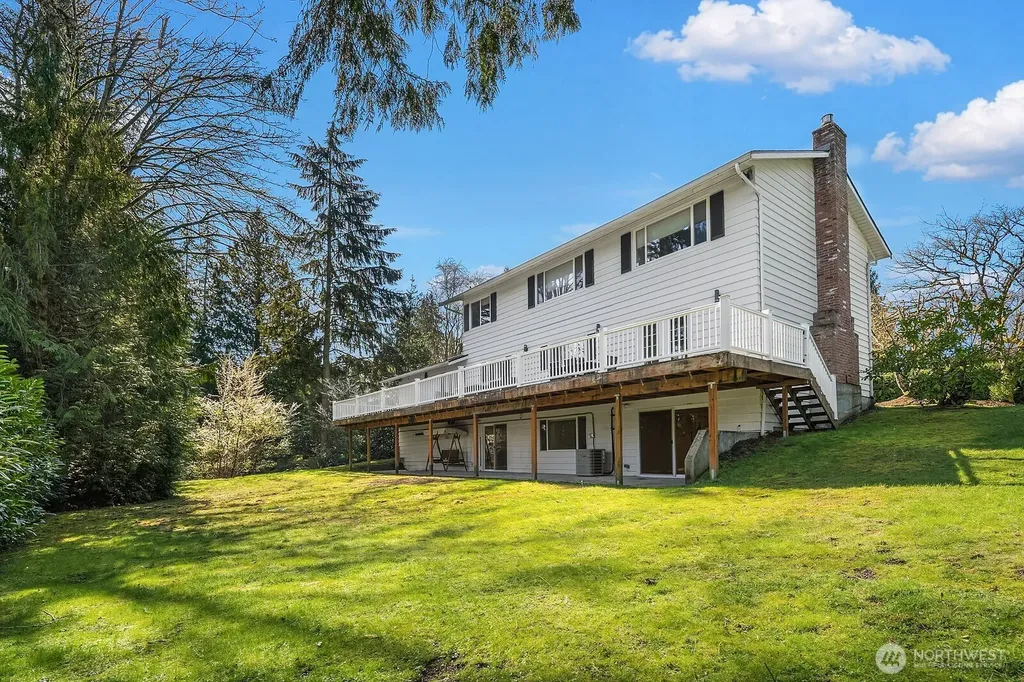 2650 79th Avenue NE Medina WA 98039