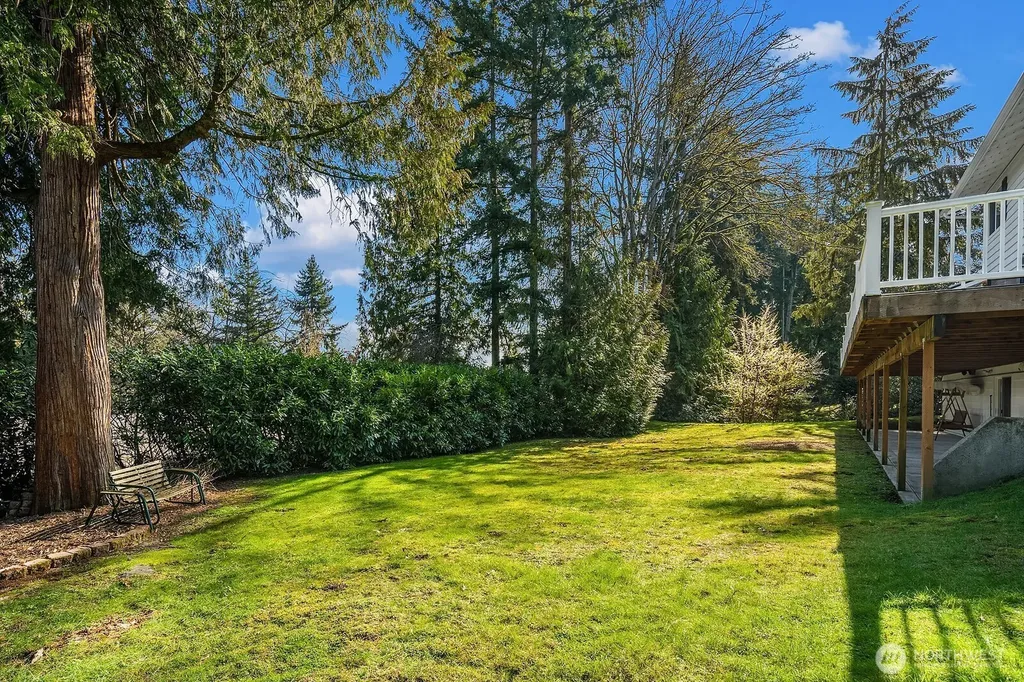 2650 79th Avenue NE Medina WA 98039