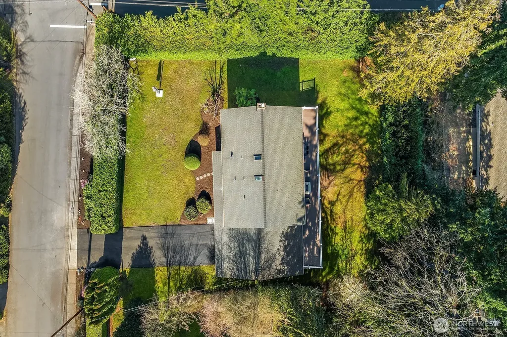 2650 79th Avenue NE Medina WA 98039