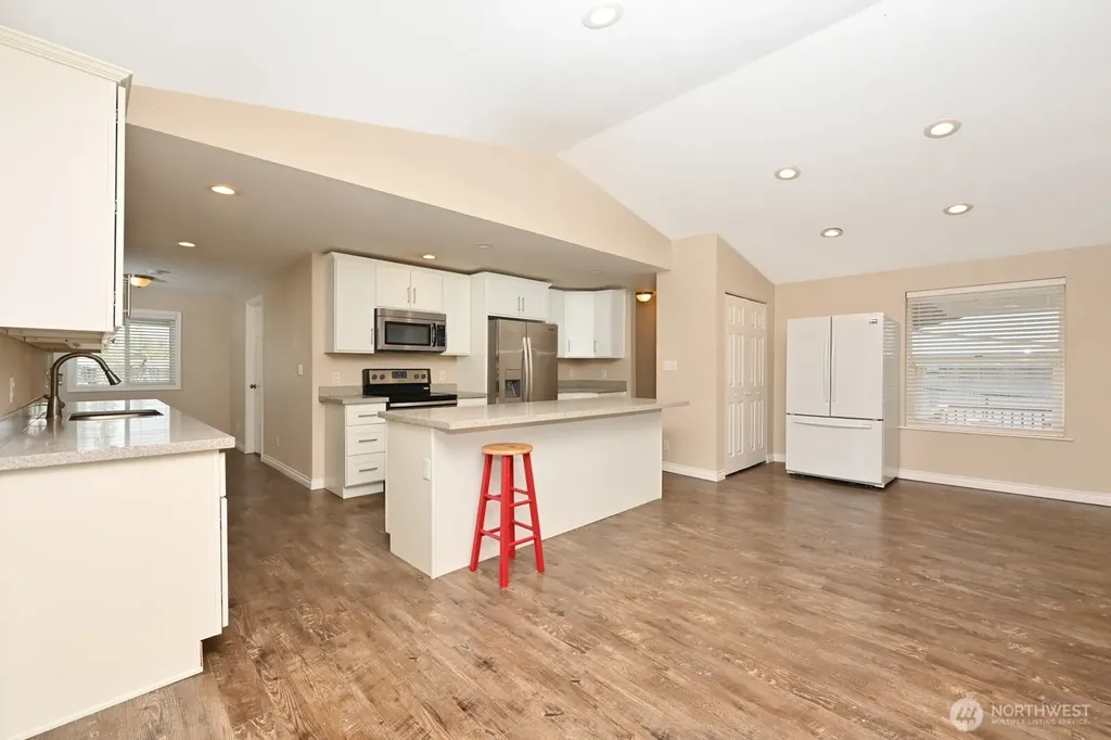 6522 Steilacoom Boulevard SW Lakewood WA 98499