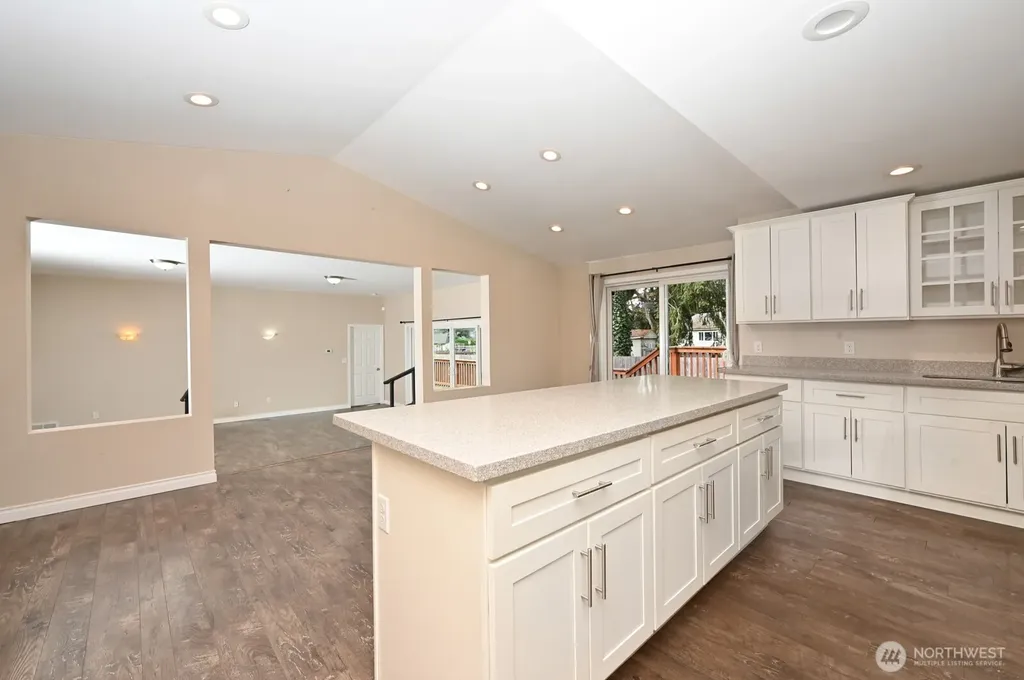 6522 Steilacoom Boulevard SW Lakewood WA 98499