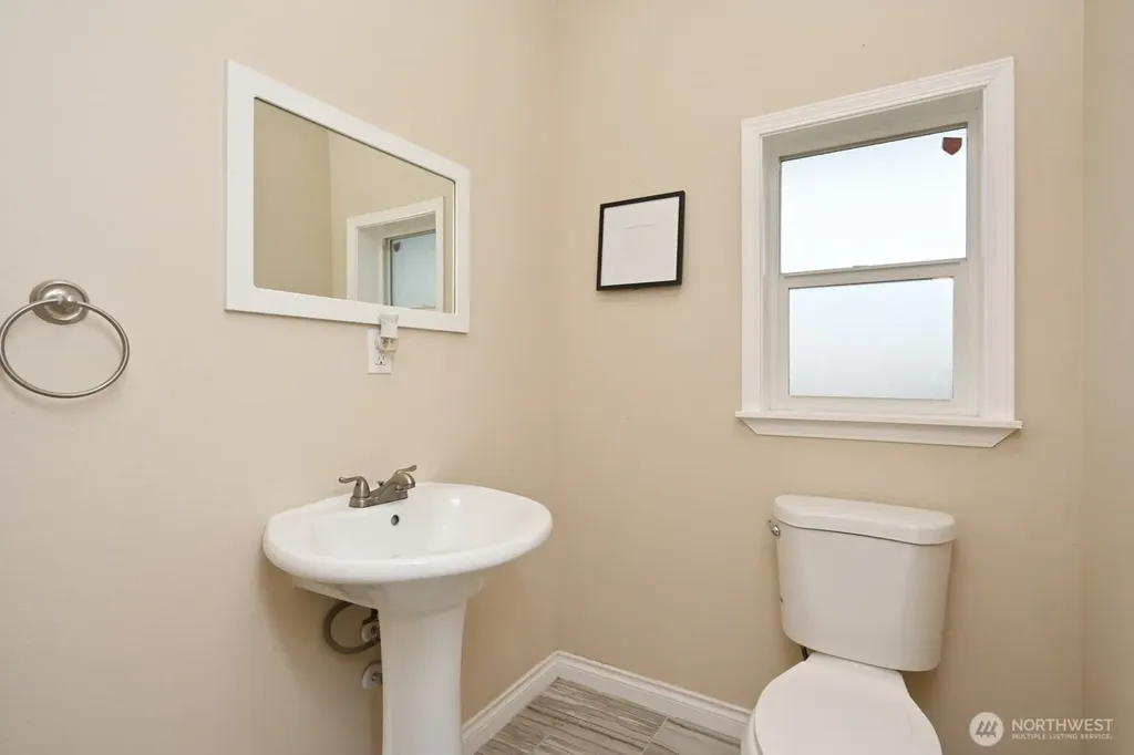 6522 Steilacoom Boulevard SW Lakewood WA 98499