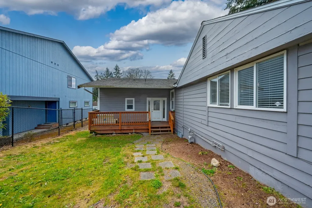 6522 Steilacoom Boulevard SW Lakewood WA 98499