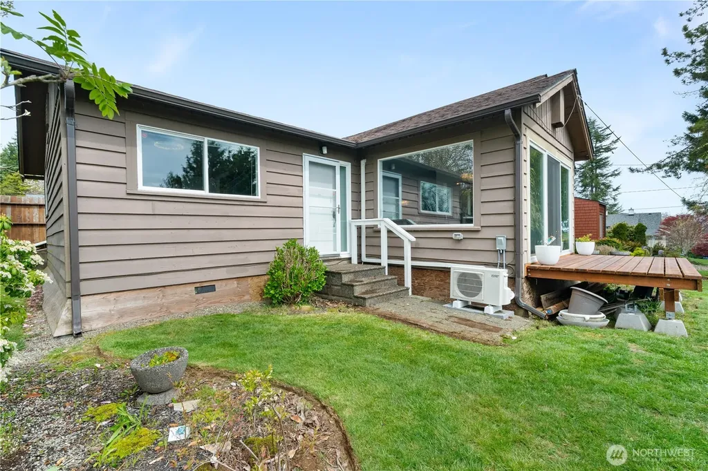 819 Conger Street Aberdeen WA 98520