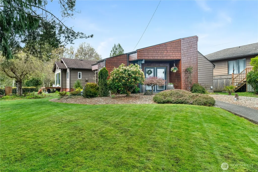 819 Conger Street Aberdeen WA 98520