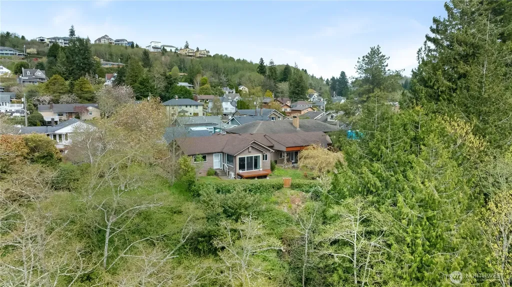819 Conger Street Aberdeen WA 98520