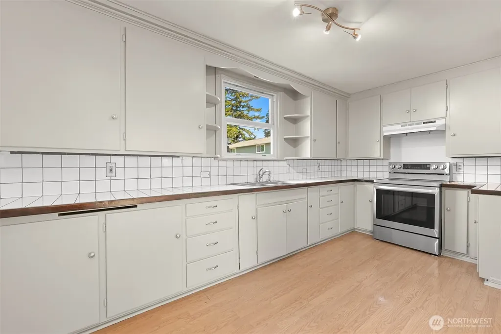 2085 Cottage Place Ferndale WA 98248