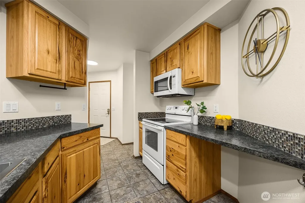 433 S Lewis Street Monroe WA 98272